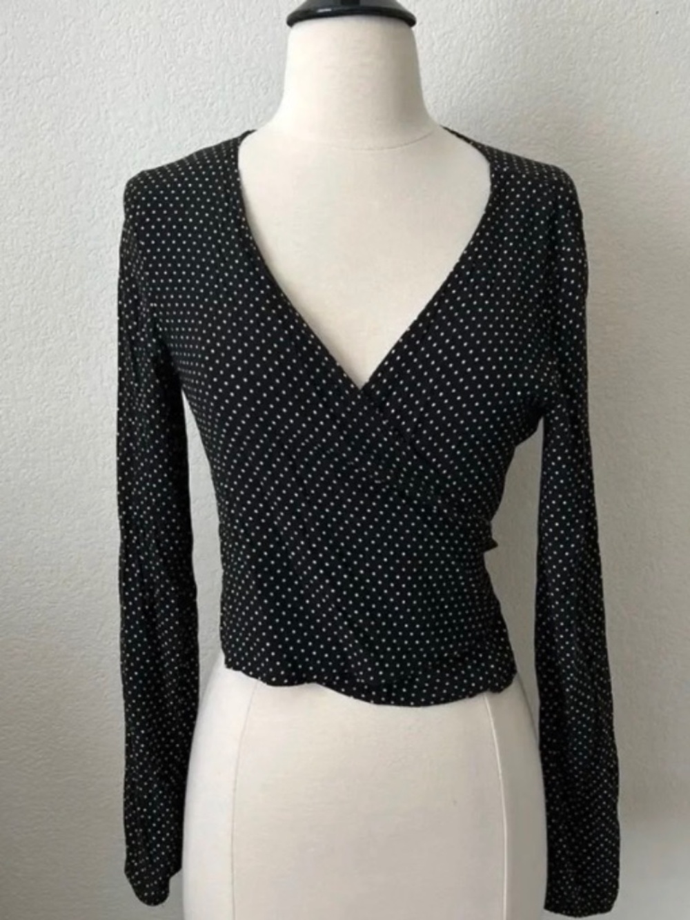 Brandy Melville black white polka dot cropped long sleeve wrap top